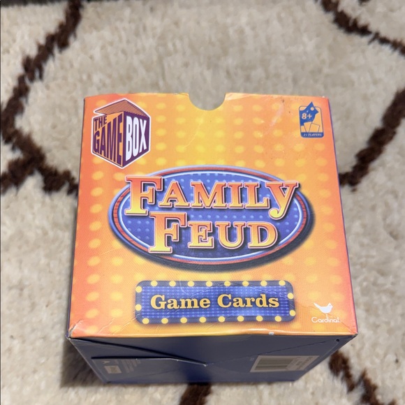 the game box Other - Family Feud Game Cards - Blue and Yellow
